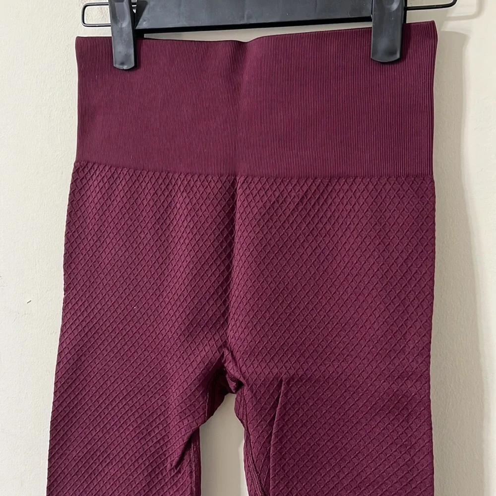 Balance Athletica Quartz Collection Amethyst Seamless Full Length Leggings Sz M - Picture 5 of 8